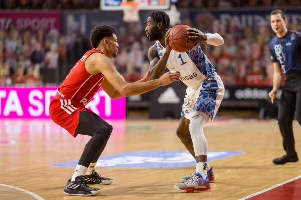 上海队以稳 上海队以稳