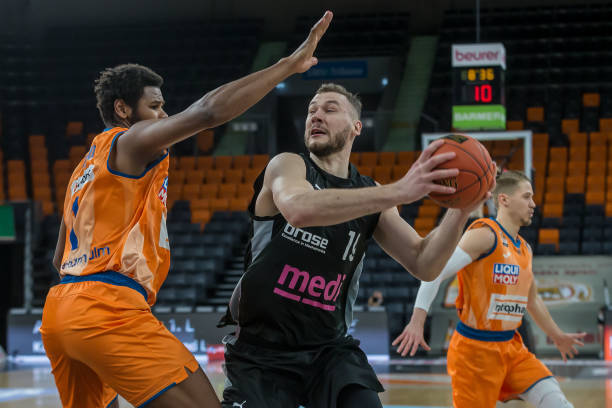 姆巴佩与维 姆巴佩与维