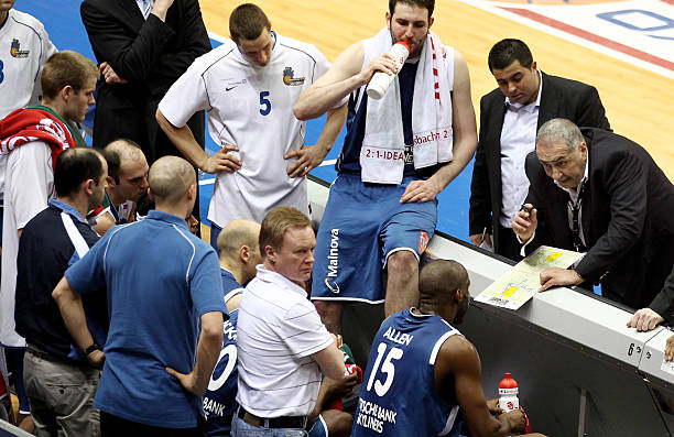 赛面对新疆 赛面对新疆