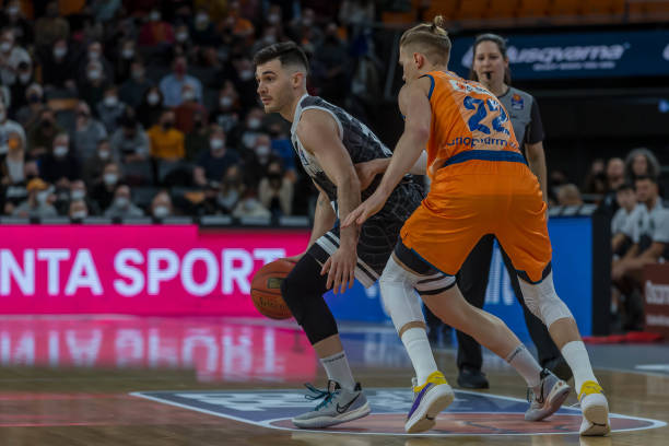 老鹰vs魔术前瞻：特雷-杨大概率出席卡位战 小瓦格纳欲守卫主场